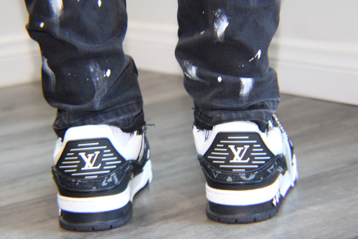 Monogram Court Low – Black/White